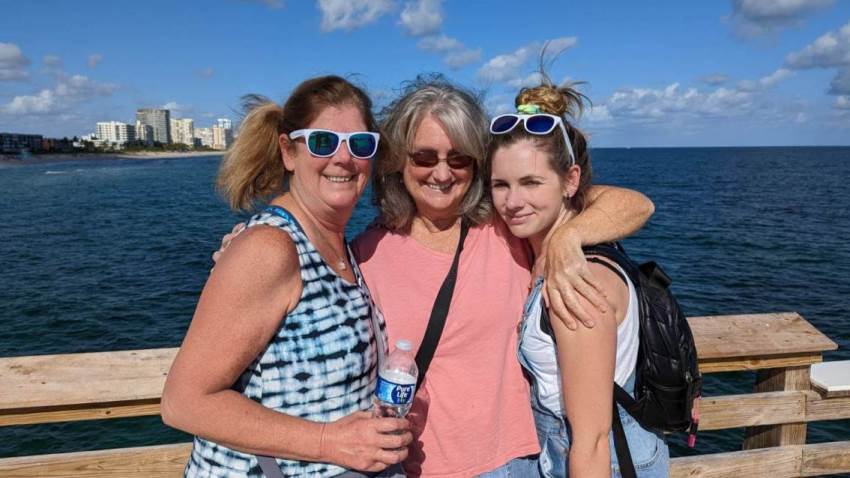  Patty, Margaret and Karli 