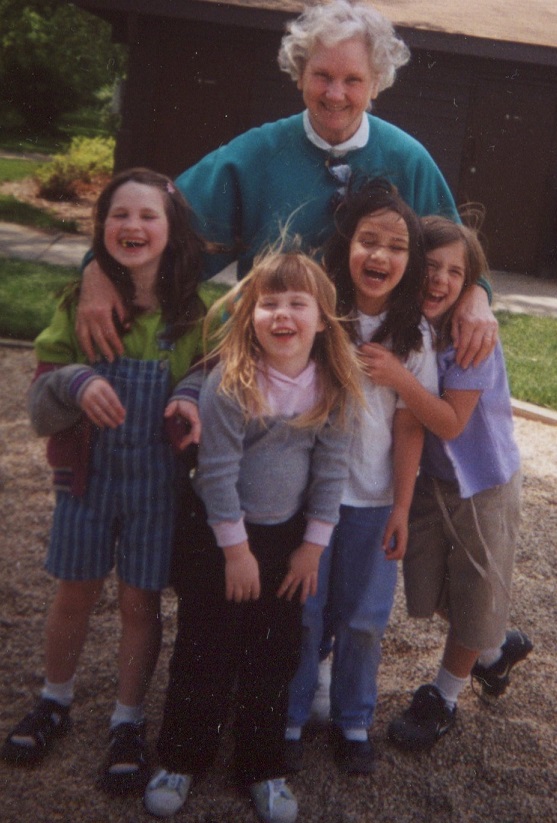  Mom with Erica, Jessica, Stephanie and Karli 