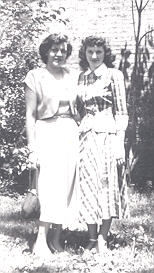  Auntie Fran and Mom Their backyard on Damon Ave. 